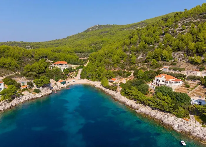 Σπίτι διακοπών Six-bedroom In Karbuni
