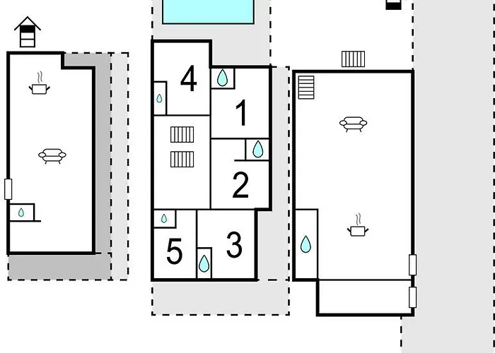 Six-bedroom In Karbuni Brnistrova