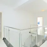 Six-bedroom In Karbuni