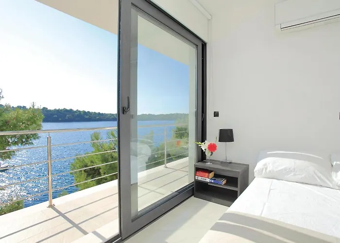 Tatil Evi Six-bedroom In Karbuni *
